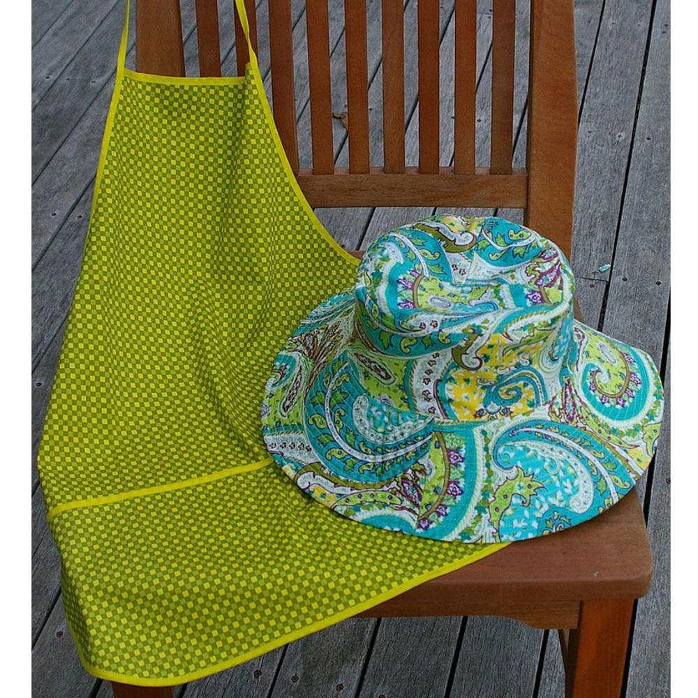 Womanswork Green Polka Dot Gardening Bib Apron